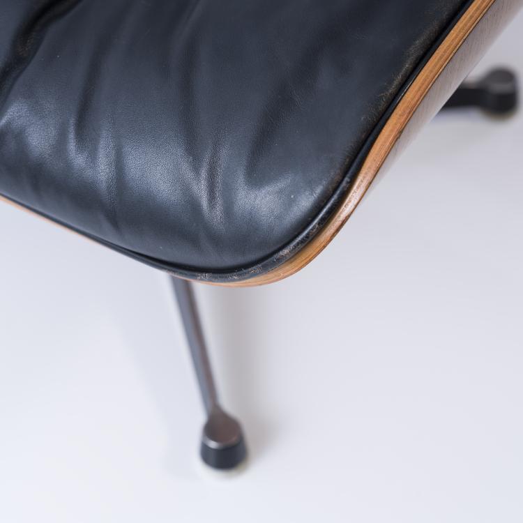 Bild 13 zu Objekt, Lounge chair '670' with Ottoman '671', 1956, Charles Eames,Ray Eames, Vitra, Weil am Rhein, 152B 457