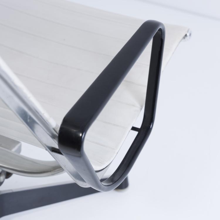 Bild 7 zu Objekt, Highback armchair 'Aluminum Group', 1958, Charles Eames,Ray Eames, Vitra, Weil am Rhein, 152B 470