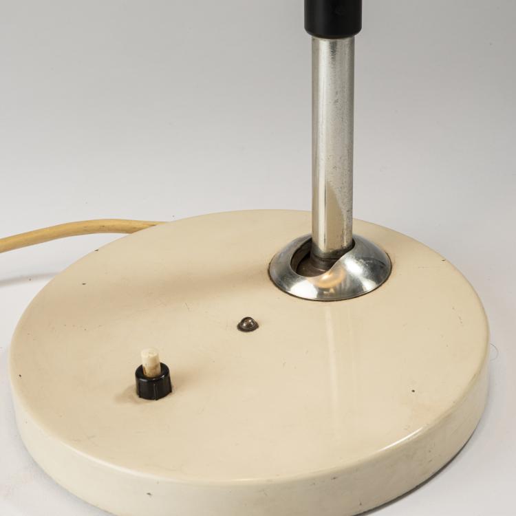 Bild 3 zu Objekt, Tischleuchte, um 1933, Karl Trabert, Schanzenbach & Co., Frankfurt, 152B 393