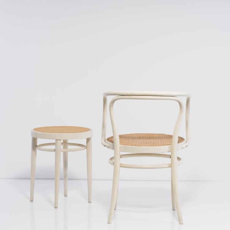 Bild 3 zu Objekt, Armchair '6009', 1900 and stool '214 RH', 1880, Thonet, Frankenberg, 152B 357