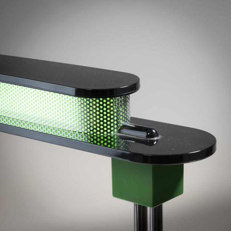 Bild 2 zu Objekt, Table light 'Pausania', 1983, Ettore Sottsass, Artemide, Mailand, 152A 334