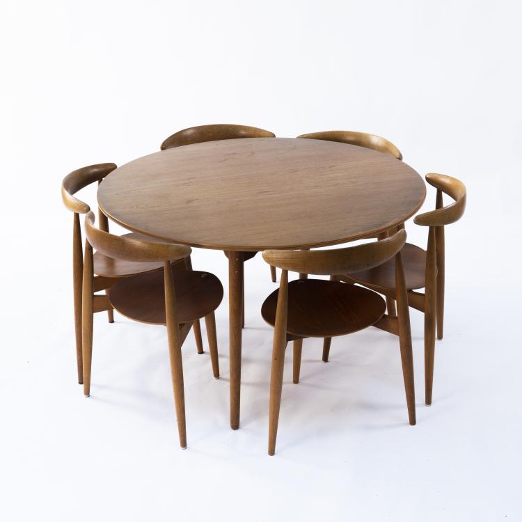 Bild 4 zu Objekt, Tisch '4602' mit sechs St&uuml;hlen '4103', 1952, Hans J. Wegner, Fritz Hansen, Aller&oslash;d, 152B 423
