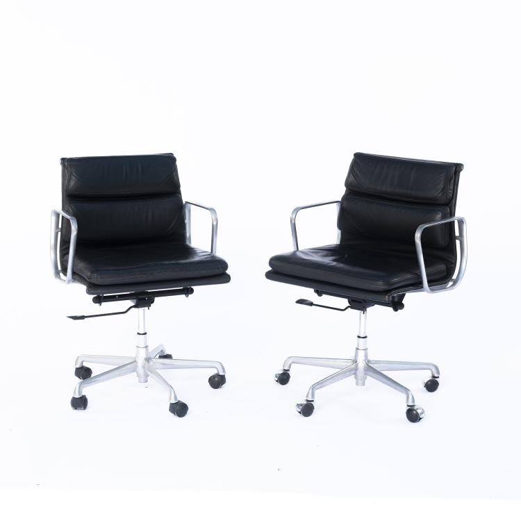 Bild 4 zu Objekt, Set of two 'Soft Pad' desk chairs, 1969, Charles Eames,Ray Eames, ICF, Cadsana; Miller Herman, Zeeland, 152B 557