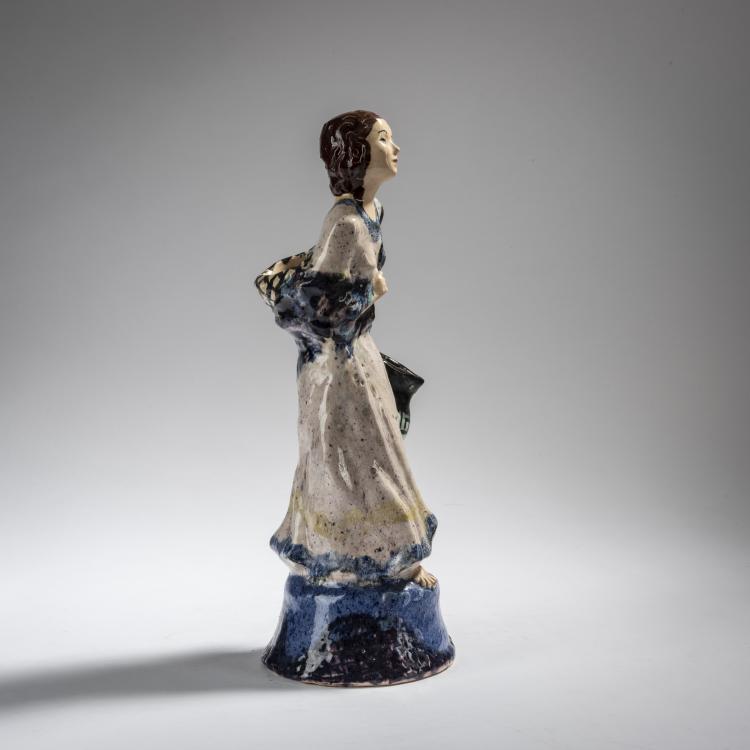 Hauptbild zu Objekt, Woman with a jug, c. 1930, Susi Singer, 153C 487