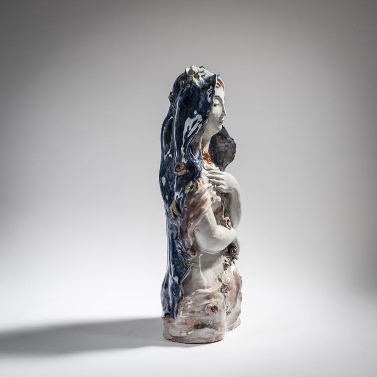 Bild 1 zu Objekt, Female half figure, c. 1922, Susi Singer, Wiener Werkst&auml;tte, 153C 481