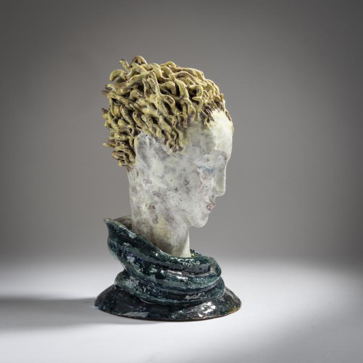 Bild 1 zu Objekt, Head with blond hair, c. 1920, Hedwig Schmidl, Wiener Werkst&auml;tte, 153C 480