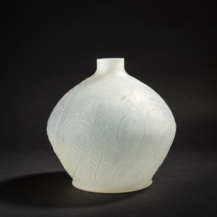 Bild 1 zu Objekt, Vase 'Plumes', 1920, Suzanne Lalique, Lalique, Ren&eacute;, Combs-la-Ville, 153A 5