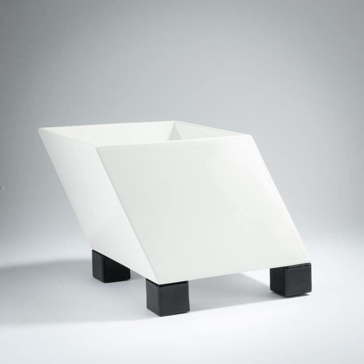 Hauptbild zu Objekt, Schale 'Colpo di vento', 1985, Franco Raggi, Alessi Tendentse, Crusinallo, 152A 309