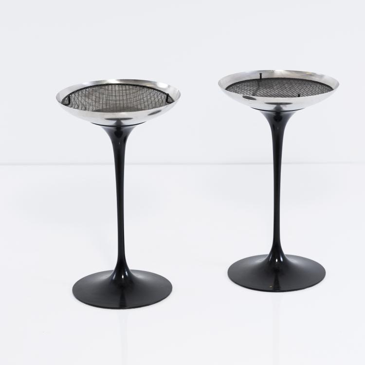 Hauptbild zu Objekt, Set of two 'Pedestal' ashtrays, 1960, Eero Saarinen, Knoll International, New York, 152B 523