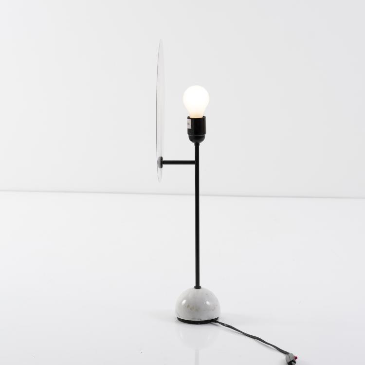 Bild 3 zu Objekt, Tischleuchte 'Kuta', 1978, Vico Magistretti, Oluce, Mailand, 152A 291