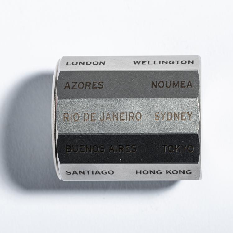 Bild 3 zu Objekt, World Time Clock 'Waals World Time Clock', 2001, Charlotte van der Waals, Seiko, Japan, 152B 519