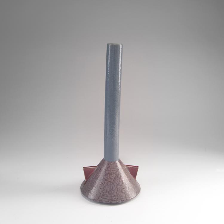 Bild 1 zu Objekt, Prototyp Teekanne 'Nefertiti', Prototyp Vase 'Tuja', 1981, Matteo Thun, Memphis, Mailand, 152A 132