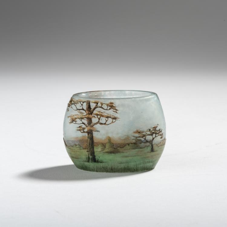 Bild 1 zu Objekt, Miniatur-Vase 'Arbres en &eacute;t&eacute;', 1903-05, Daum Fr&egrave;res, Nancy, 153B 114