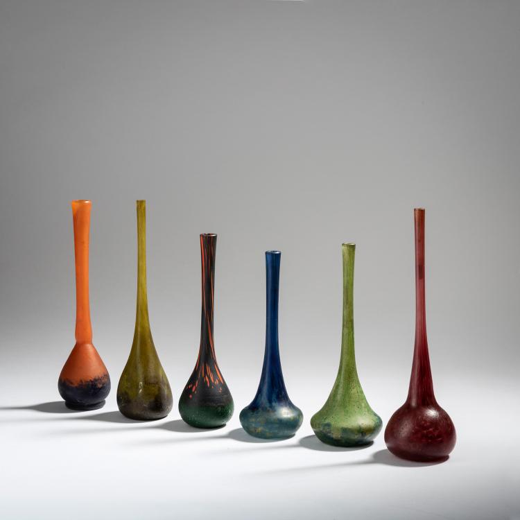 Hauptbild zu Objekt, Sechs Vasen 'Berluze', um 1910, Daum Fr&egrave;res, Nancy, 153B 147