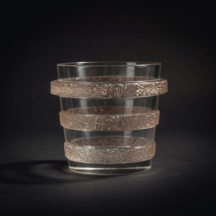 Hauptbild zu Objekt, Traubenwaschglas 'Ricquewihr', 1938, Ren&eacute; Lalique, Lalique, Ren&eacute;, Wingen-sur-Moder, 153A 63