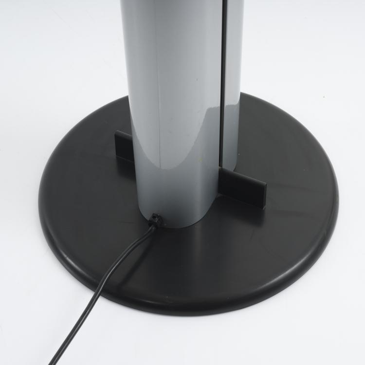Bild 2 zu Objekt, Stehleuchte 'Megaron', 1979, Gianfranco Frattini, Artemide, Mailand, 155A 193