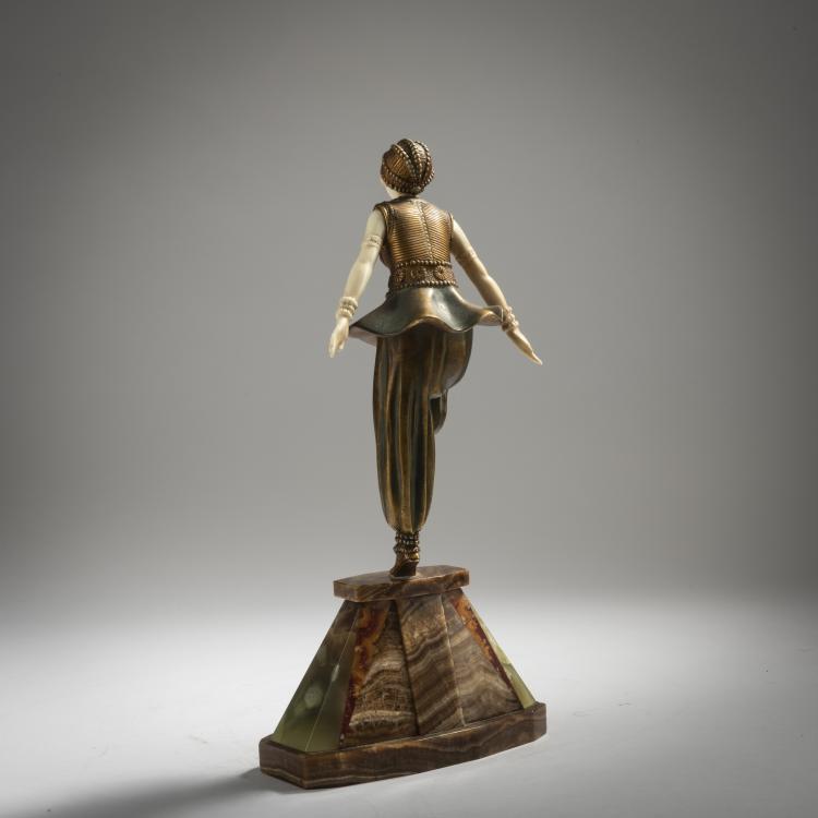 Bild 2 zu Objekt, 'Orientalische T&auml;nzerin', um 1925, Dem&egrave;tre H. Chiparus, 153C 420