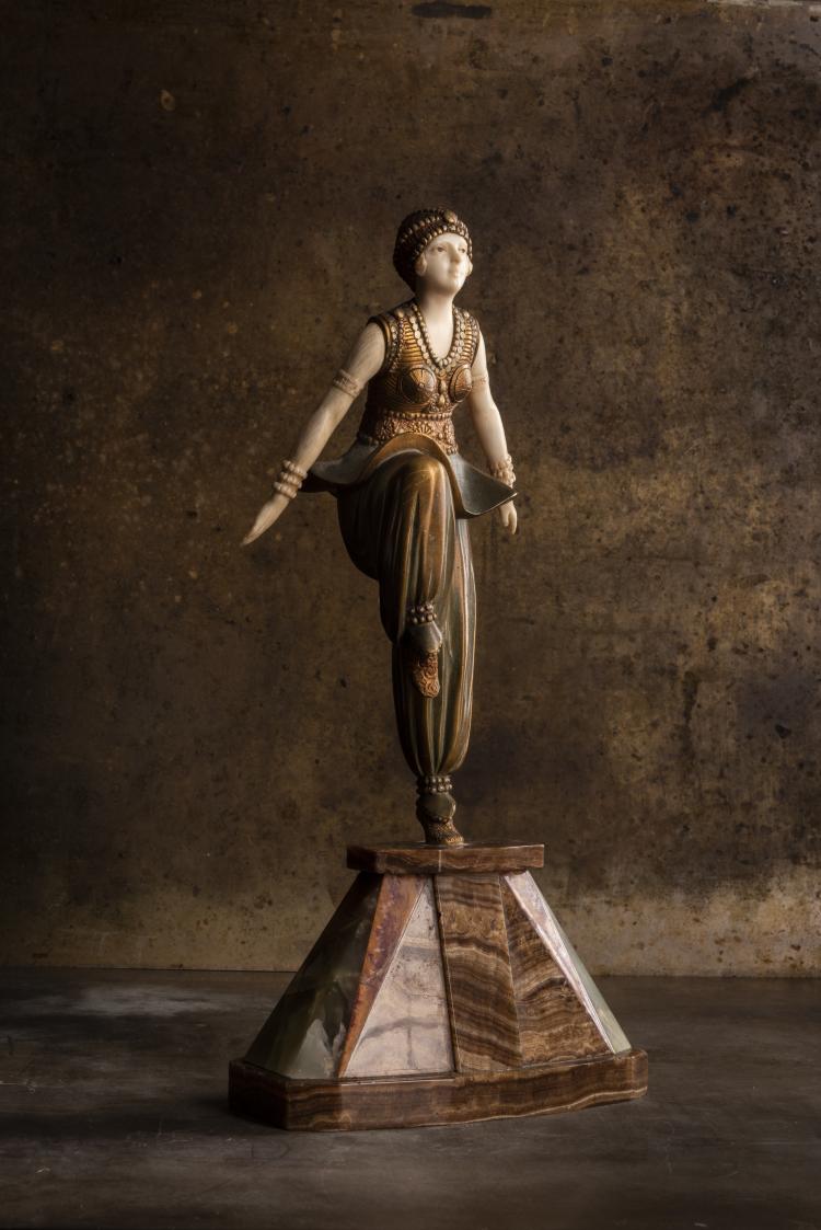 Bild 8 zu Objekt, 'Orientalische T&auml;nzerin', um 1925, Dem&egrave;tre H. Chiparus, 153C 420