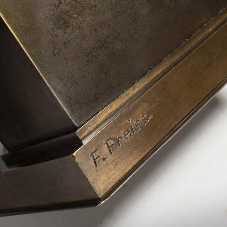 Bild 2 zu Objekt, Pierrot with guitar, 1925, Alfred Gilbert, 153C 432