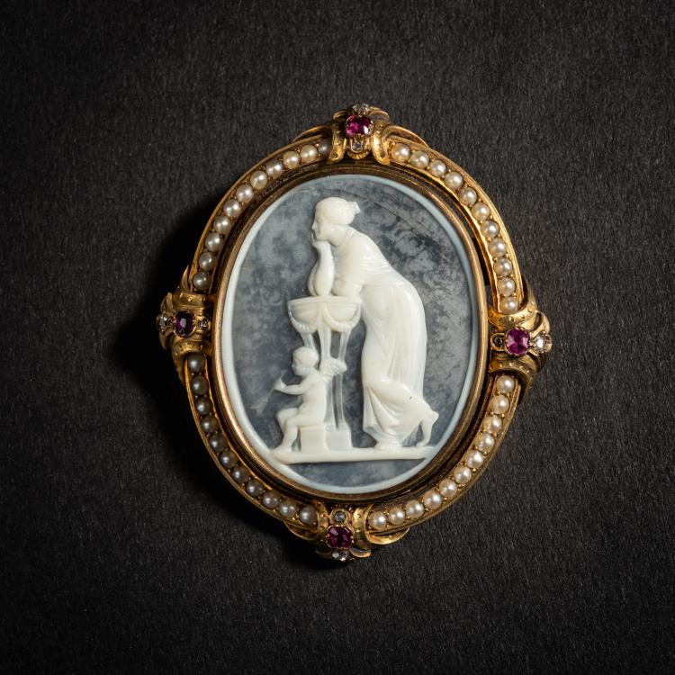 Hauptbild zu Objekt, Medallion brooch, c. 1850-60, Europa, 153C 700