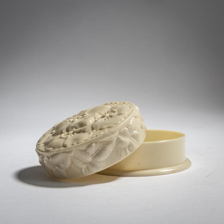 Bild 1 zu Objekt, Bakelite box, 1920s, Frankreich, 153C 705