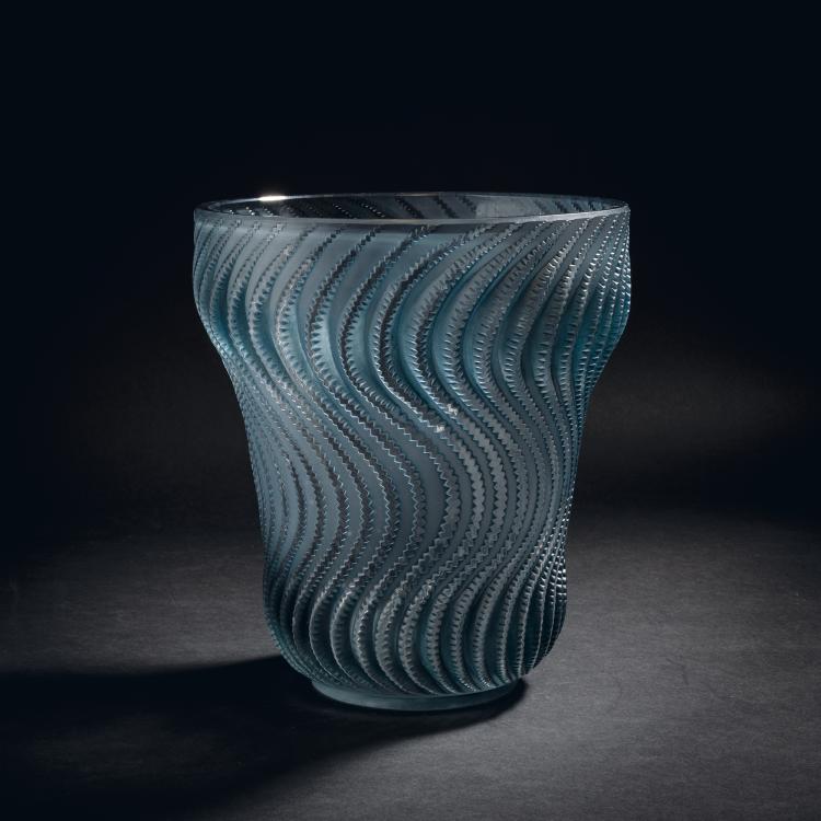 Hauptbild zu Objekt, Vase 'Actinia', 1934, Ren&eacute; Lalique, Lalique, Ren&eacute;, Wingen-sur-Moder, 153A 54