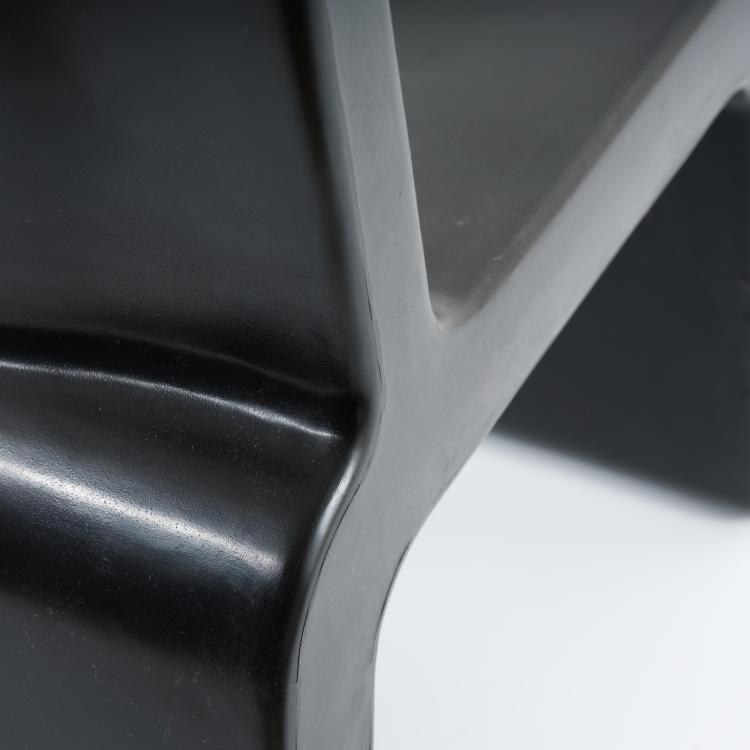 Bild 5 zu Objekt, 'W. & L.T.' chair, 1996/1997, Marc Newson, W. & L.T., Antwerpen; Marc Newson Ltd., London, 154A 185