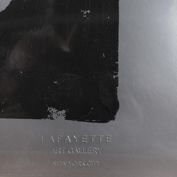 Bild 2 zu Objekt, 2 Exemplare schwarze Serigraphien auf Papier (goldenes Papier und silbernes Papier) 'Jackie I', nach 1966, Andy Warhol, Ed. Lafayette, Art Gallery, New York, 154D 542