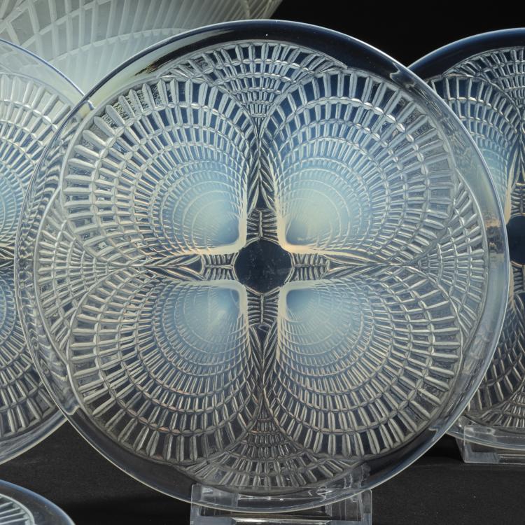 Bild 5 zu Objekt, Set of 'Coquilles' bowl and six plates 'Coquilles N&deg; 5', 1924, Ren&eacute; Lalique, Lalique, Ren&eacute;, Wingen-sur-Moder, 153A 23