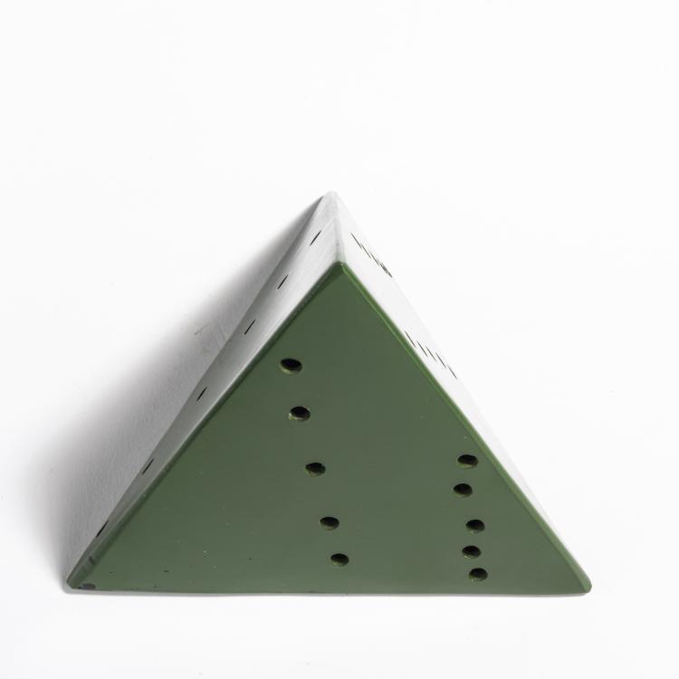 Bild 2 zu Objekt, 'Piramide (green)', 1967, Lucio Fontana, Ed. Sergio Tosi, Mailand, 154D 439