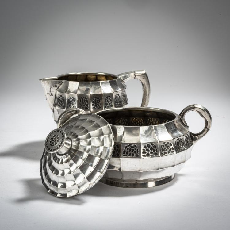 Bild 1 zu Objekt, Sugar bowl and creamer, c. 1907, Franz B&ouml;res, Bruckmann & S&ouml;hne, Heilbronn, 153C 691