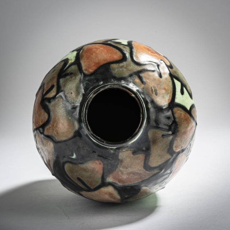 Bild 2 zu Objekt, Vase (leaves), c. 1906, Max Laeuger, Laeuger, Max, 153C 549