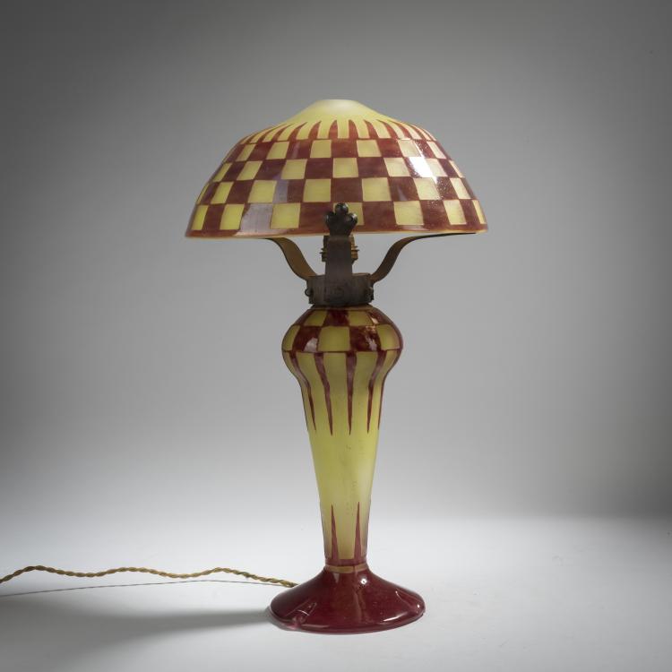 Bild 1 zu Objekt, Seltene Tischleuchte, 1922-23, Schneider, Epinay-sur-Seine, 153B 293