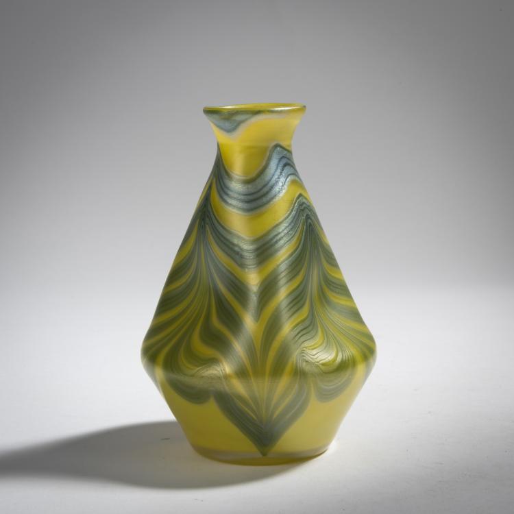 Bild 2 zu Objekt, 'Ph&auml;nomen'-Vase, 1900, L&ouml;tz Wwe., Klosterm&uuml;hle, 153B 360