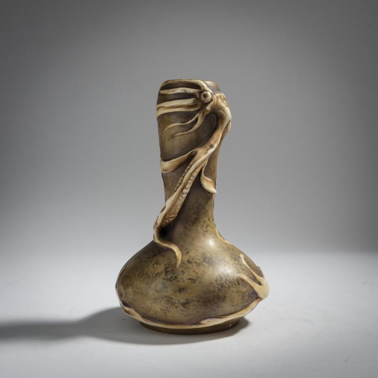 Bild 3 zu Objekt, Vase, c. 1900, Amphora-Werke Riessner, Stellmacher & Kessel, Turn-Teplitz, 153C 515
