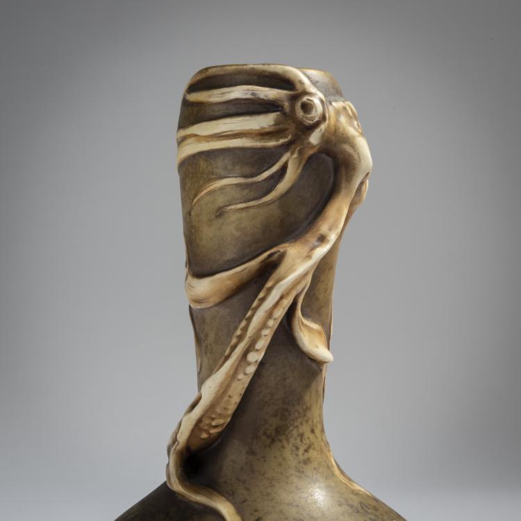 Bild 5 zu Objekt, Vase, c. 1900, Amphora-Werke Riessner, Stellmacher & Kessel, Turn-Teplitz, 153C 515