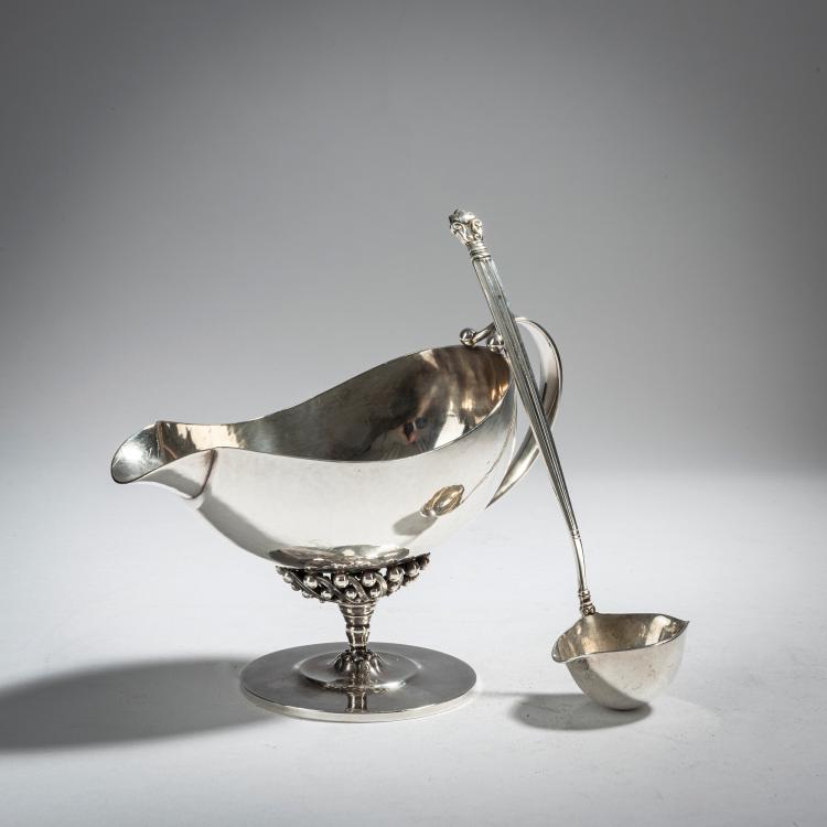 Hauptbild zu Objekt, Sauce boat '43', 1908 and ladle '62', 1915, Johan Rohde, Jensen, Georg, Kopenhagen, 153C 714