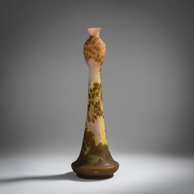 Bild 1 zu Objekt, Hohe Vase 'Ombelles', 1905-08, Gall&eacute;, Etablissements, Nancy, 153B 218
