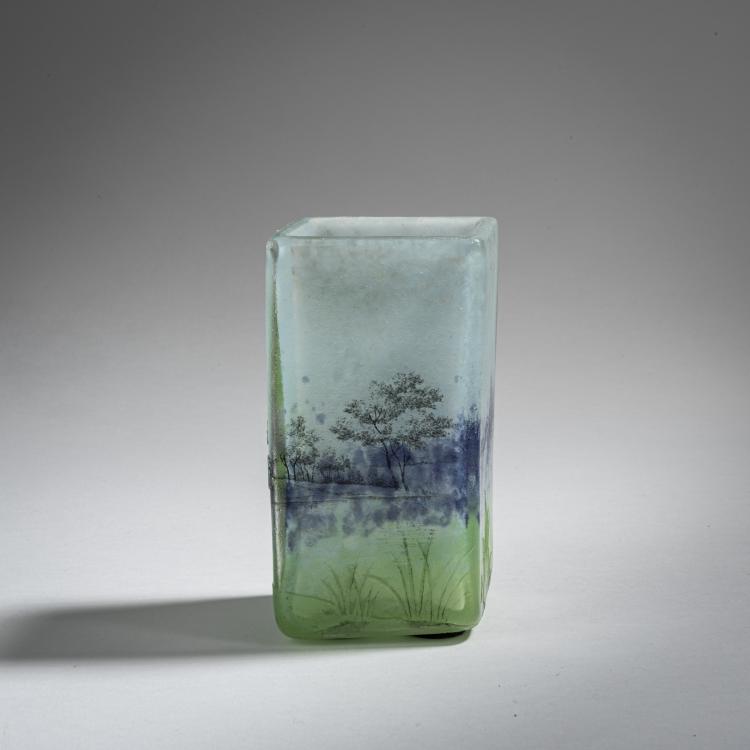 Bild 1 zu Objekt, Kleine Vase 'Paysage lacustre', um 1910, Daum Fr&egrave;res, Nancy, 153B 166