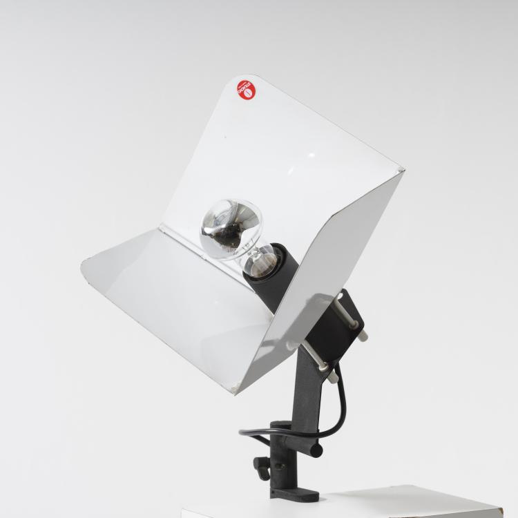 Hauptbild zu Objekt, 'Triedro' clip-on light, 1971, Joe Colombo, Stilnovo, Mailand, 155A 166