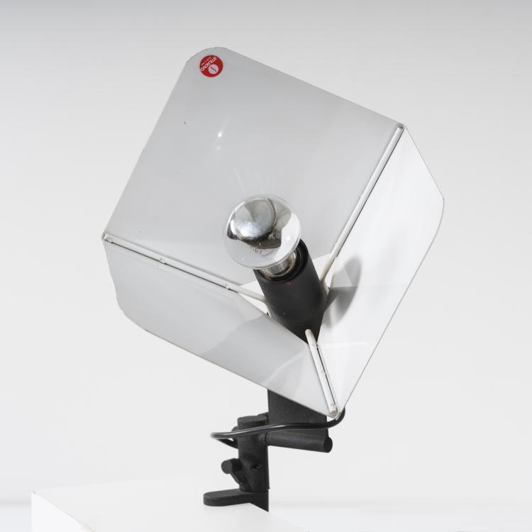 Bild 2 zu Objekt, 'Triedro' clip-on light, 1971, Joe Colombo, Stilnovo, Mailand, 155A 166