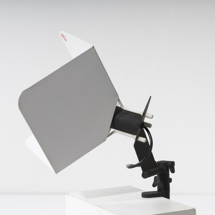 Bild 3 zu Objekt, 'Triedro' clip-on light, 1971, Joe Colombo, Stilnovo, Mailand, 155A 166