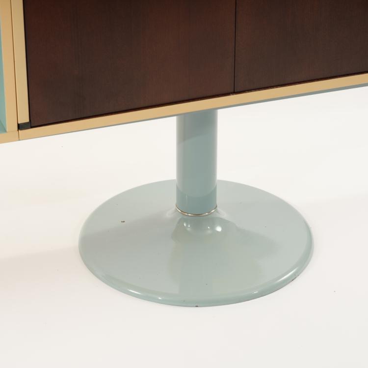 Bild 4 zu Objekt, Sideboard 'LC 20' from the 'Casiers Standard' series, 1935, Pierre Jeanneret,Charlotte Perriand,Le Corbusier Charles-&Eacute;douard Jeanneret-Gris, Cassina, Mailand, 154A 63