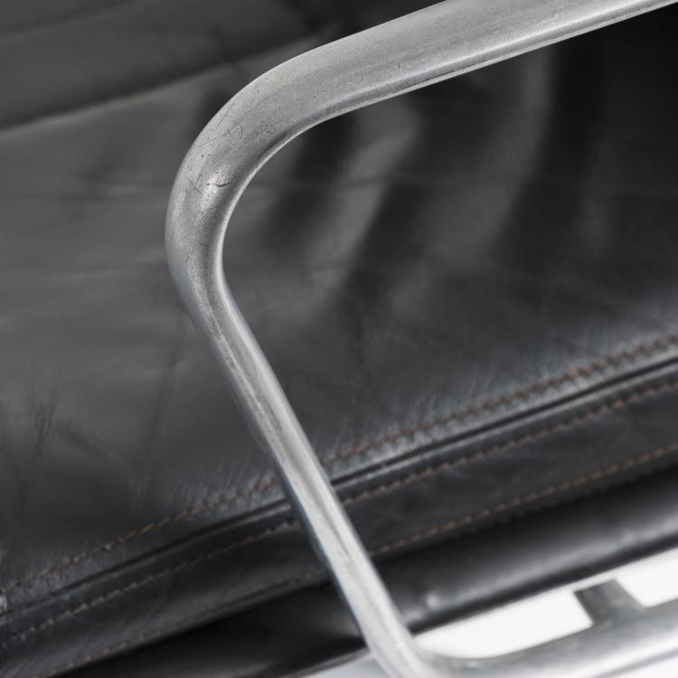 Bild 1 zu Objekt, Two 'Soft Pad Group' desk chairs, 1969, Charles Eames,Ray Eames, ICF Cadsana f&uuml;r Miller, Herman, Zeeland, 155B 542