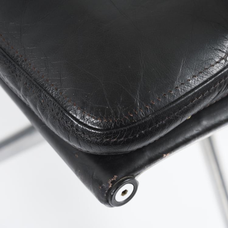 Bild 2 zu Objekt, Two 'Soft Pad Group' desk chairs, 1969, Charles Eames,Ray Eames, ICF Cadsana f&uuml;r Miller, Herman, Zeeland, 155B 542