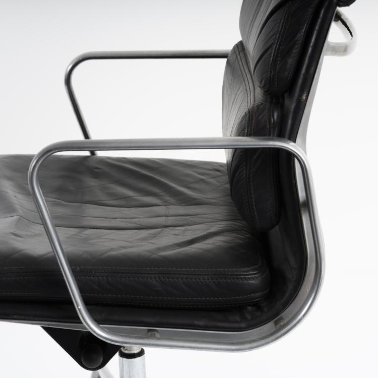 Bild 10 zu Objekt, Two 'Soft Pad Group' desk chairs, 1969, Charles Eames,Ray Eames, ICF Cadsana f&uuml;r Miller, Herman, Zeeland, 155B 542