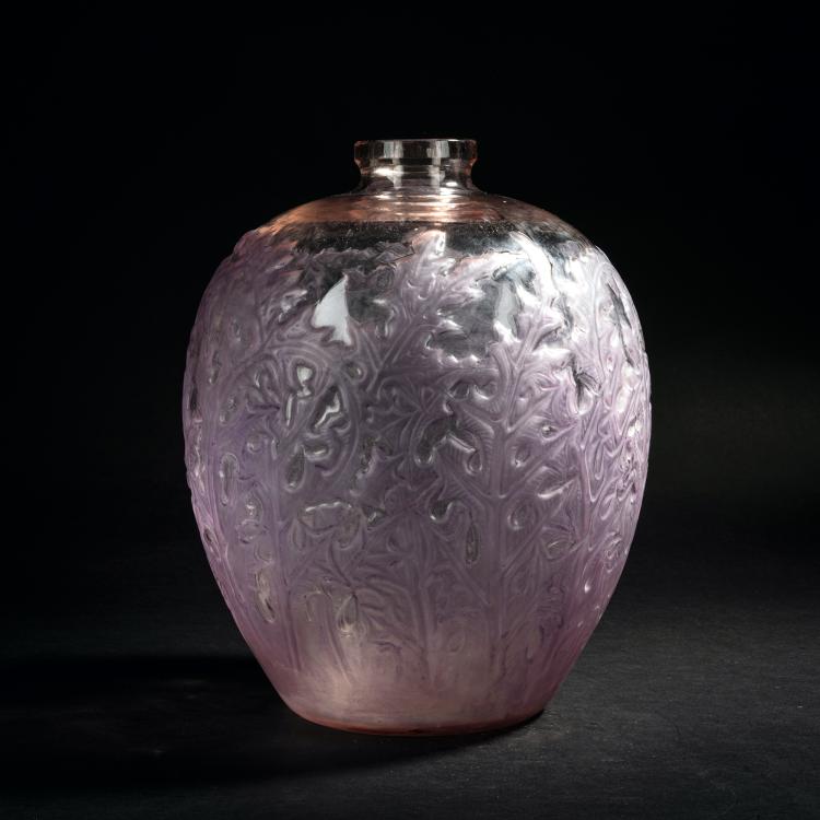 Hauptbild zu Objekt, Vase 'Acanthes', 1921, Ren&eacute; Lalique, Lalique, Ren&eacute;, Wingen-sur-Moder, 153A 12