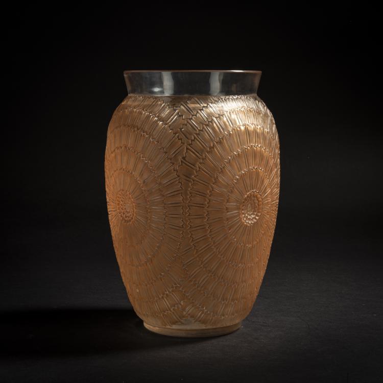 Bild 1 zu Objekt, Vase 'Soleil', 1936, Ren&eacute; Lalique, Lalique, Ren&eacute;, Wingen-sur-Moder, 153A 57