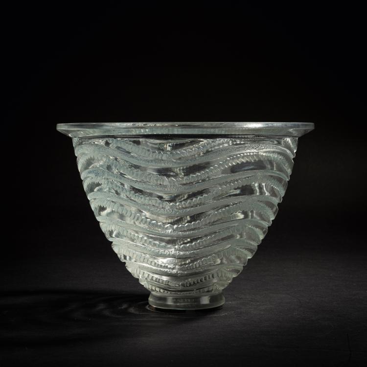 Hauptbild zu Objekt, Vase 'Annecy', 1935, Ren&eacute; Lalique, Lalique, Ren&eacute;, Wingen-sur-Moder, 153A 56