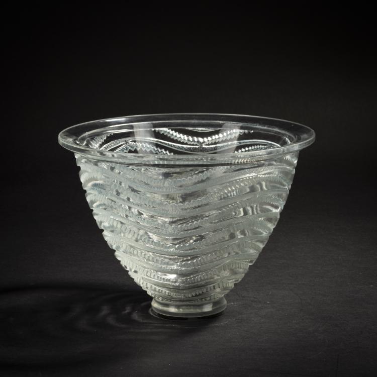 Bild 1 zu Objekt, Vase 'Annecy', 1935, Ren&eacute; Lalique, Lalique, Ren&eacute;, Wingen-sur-Moder, 153A 56